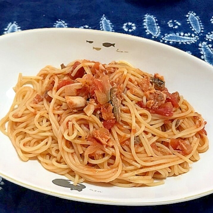 サバ缶とトマトのスパゲティ